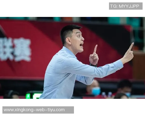 杨鸣强调球队拼搏精神球迷不求每年夺冠但期待每场全力以赴