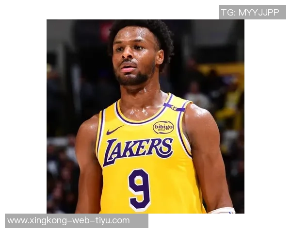 雷迪克称赞布朗尼成长显著G联盟经历助力他的全面提升